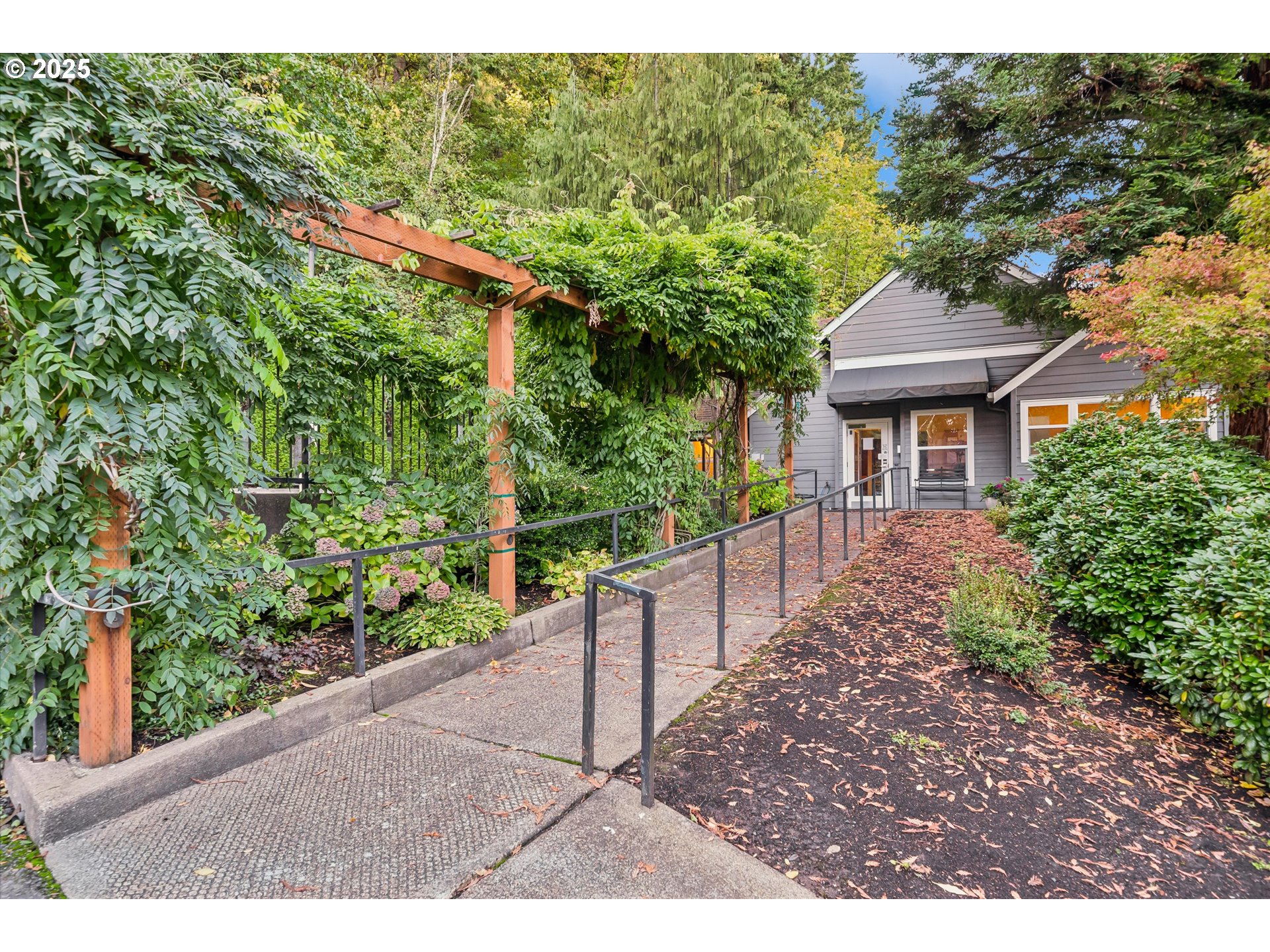 20080 LARKSPUR LN 50, West Linn Unit: 50