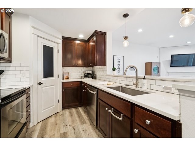 3850 SUMMERLINN DR