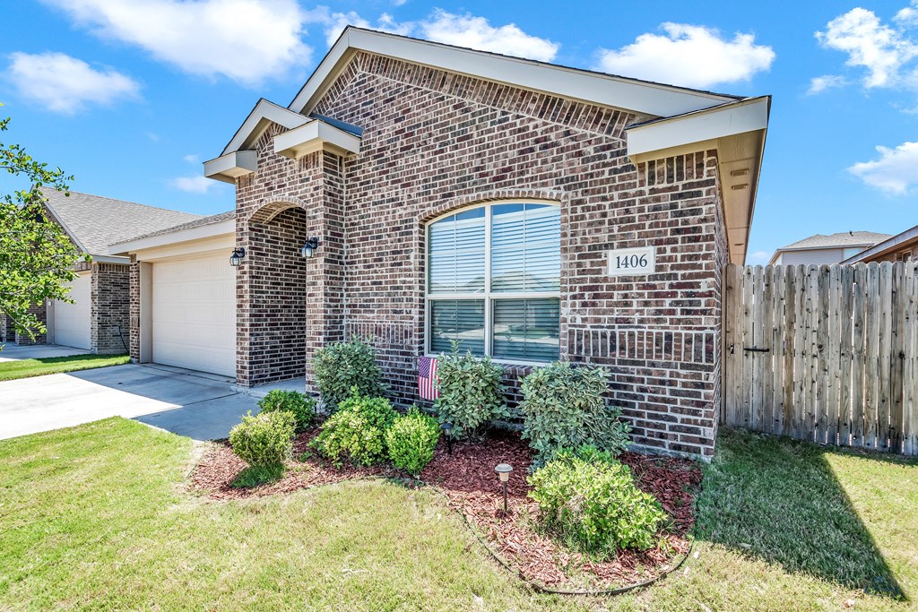 1406 Laguna Meadows Trail