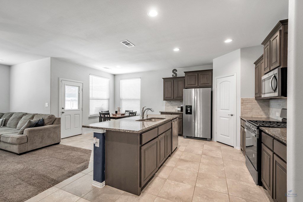 1406 Laguna Meadows Trail