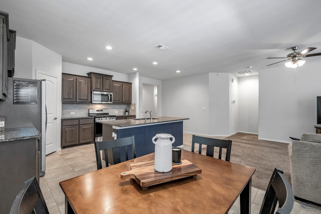 1406 Laguna Meadows Trail