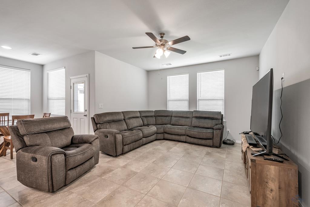 1502 Laguna Meadows Trail