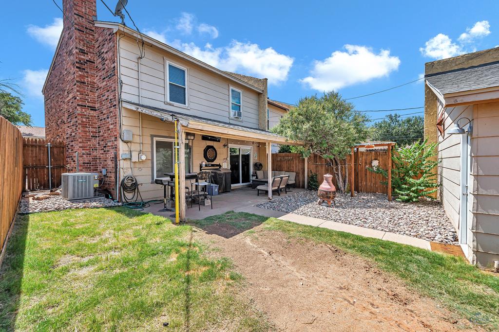 3230 Preston Dr
