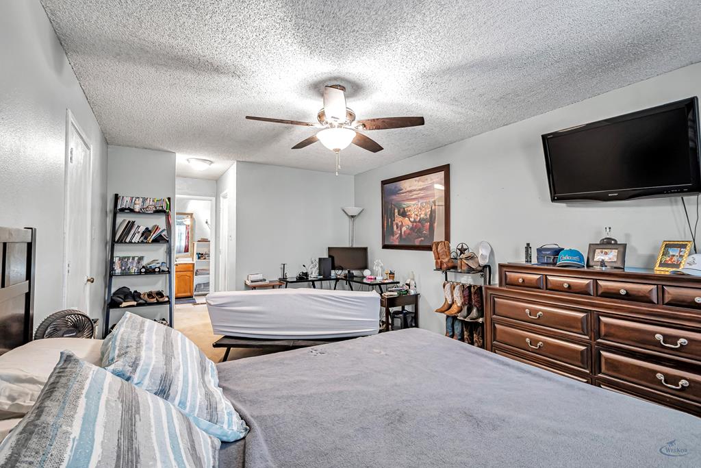 3230 Preston Dr