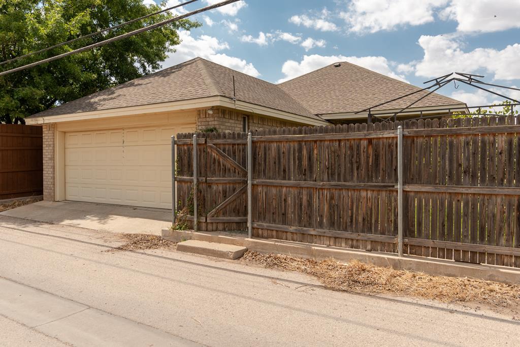 3111 Southridge Court