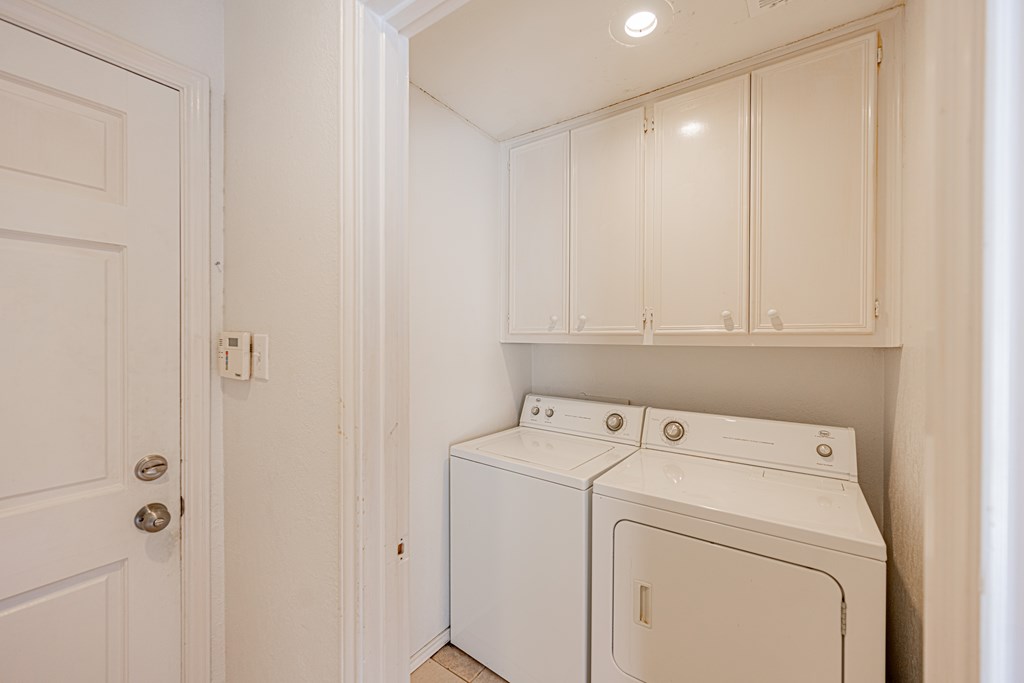 1301 Godfrey St