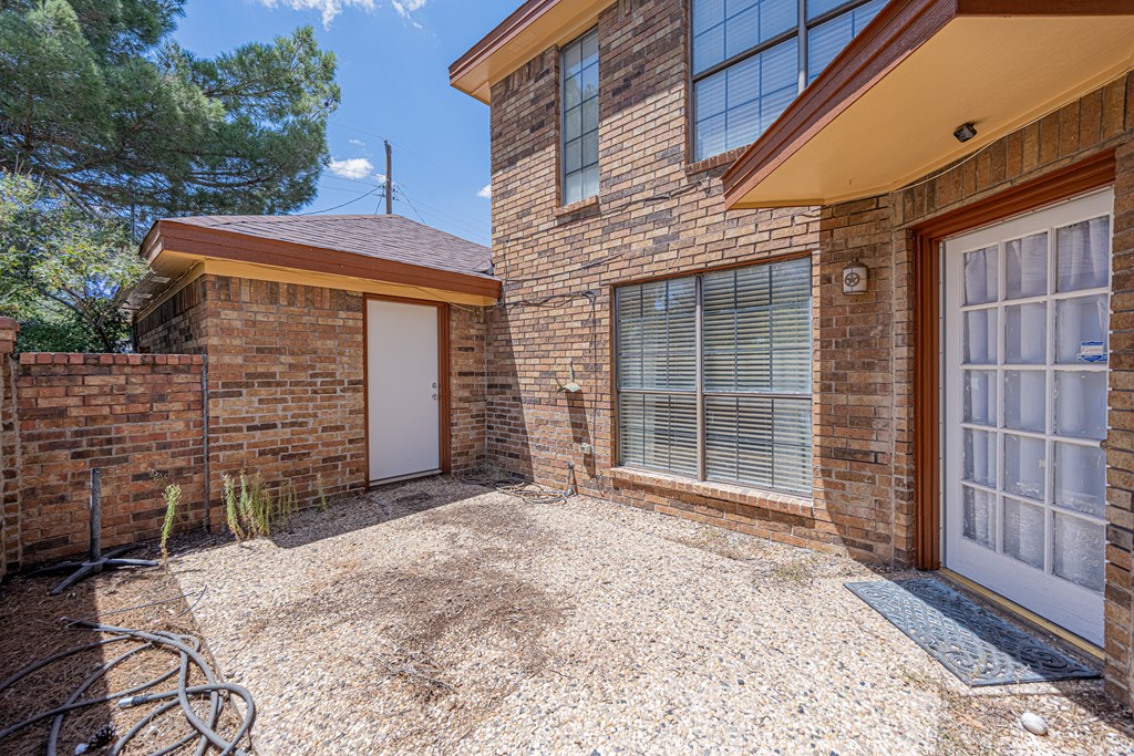 1301 Godfrey St