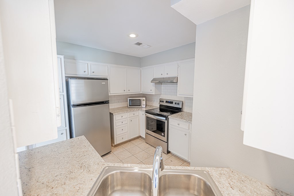 1301 Godfrey St