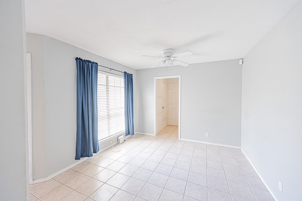 1301 Godfrey St