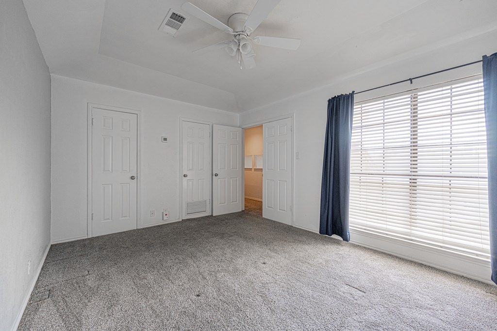 1301 Godfrey St