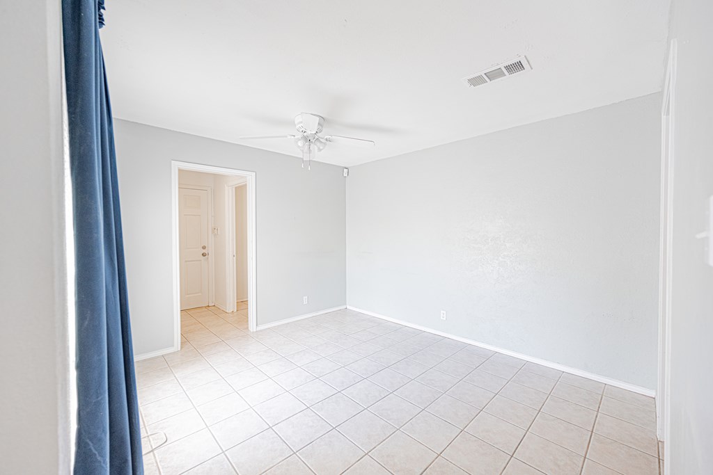 1301 Godfrey St