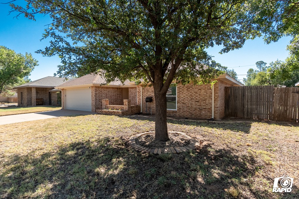 5203 Brazos Ave