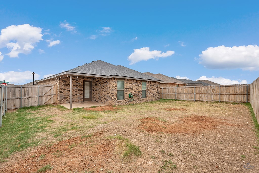 6708 Lonesome Dove Ln