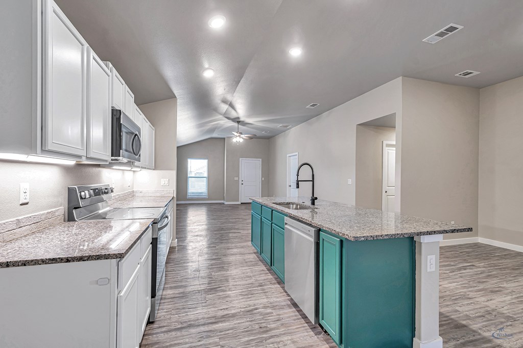 6708 Lonesome Dove Ln