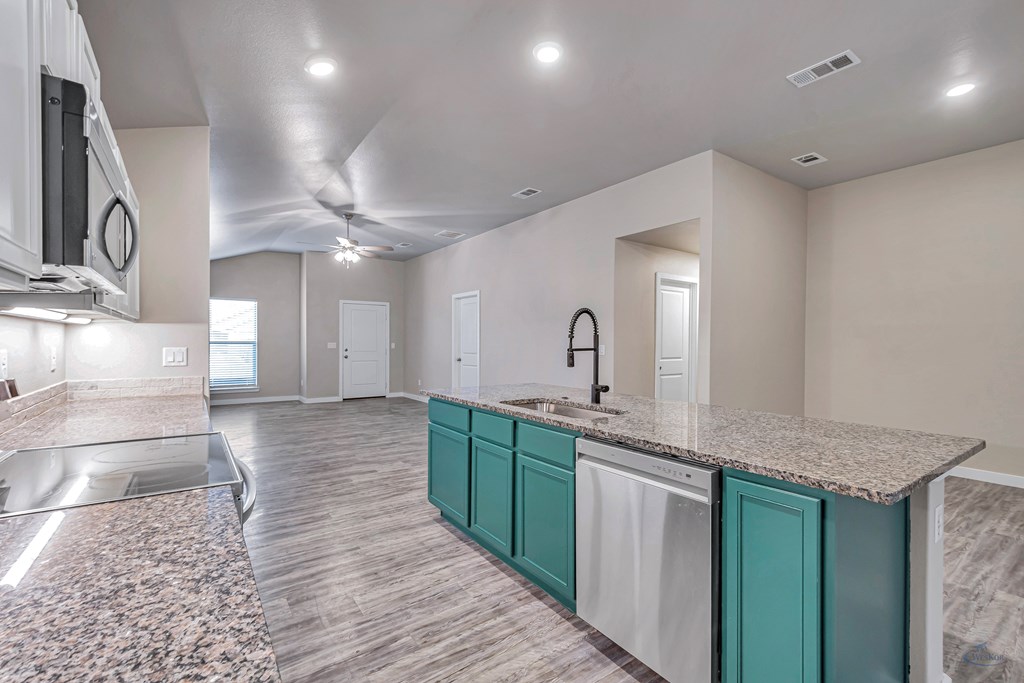 6708 Lonesome Dove Ln