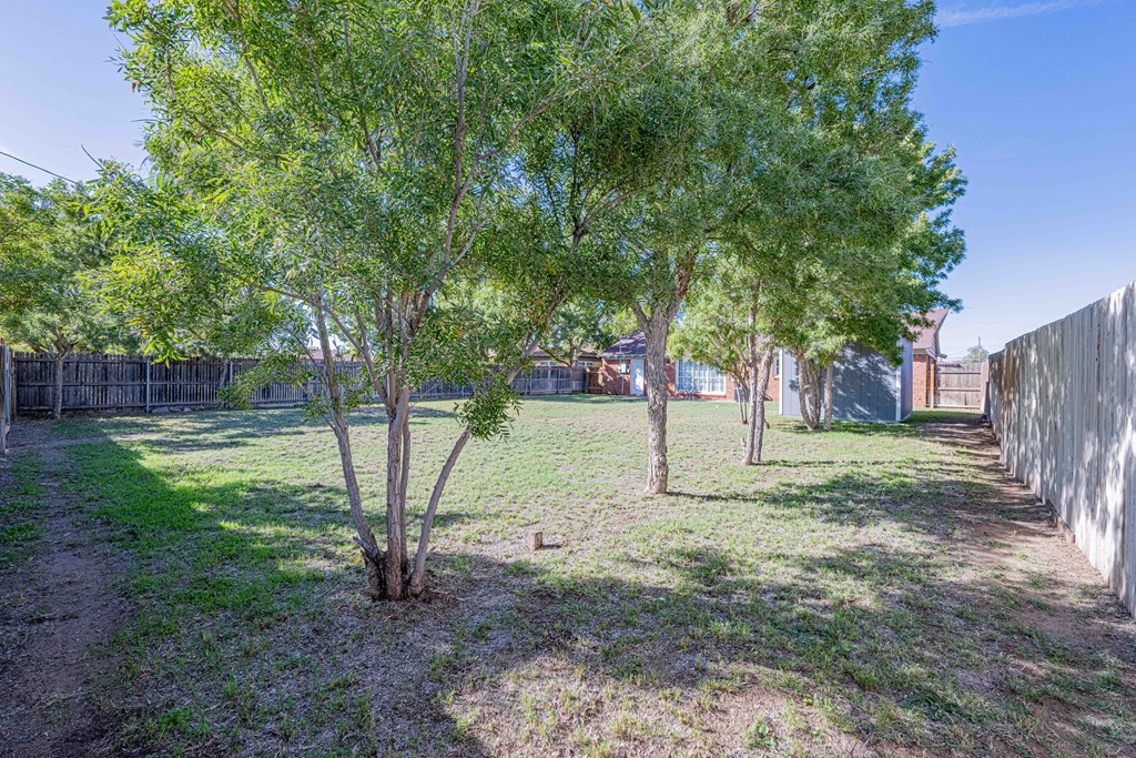 408 E Shandon Ave