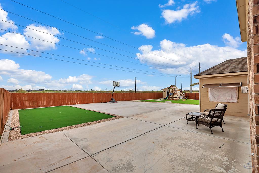 5700 San Miguel Ave