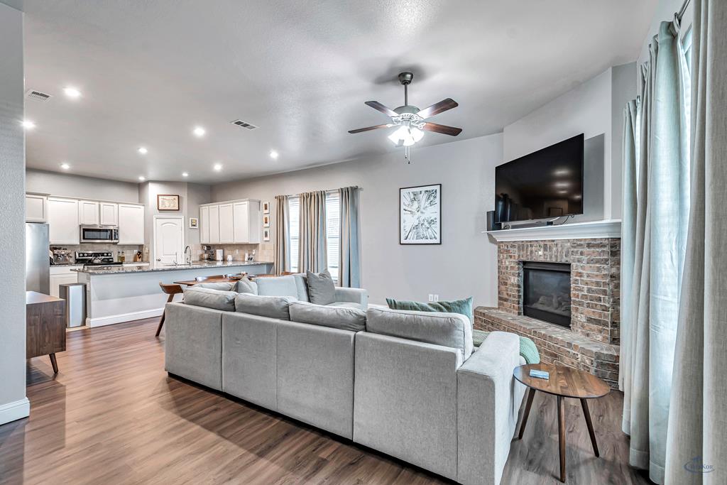 6725 Big Bend Country