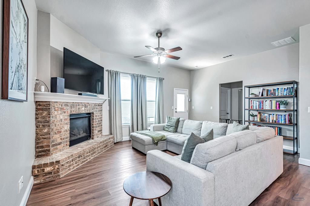 6725 Big Bend Country