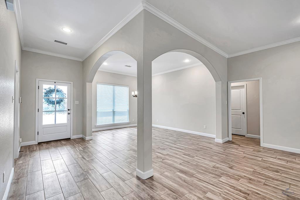 6104 Turtle Creek Rd