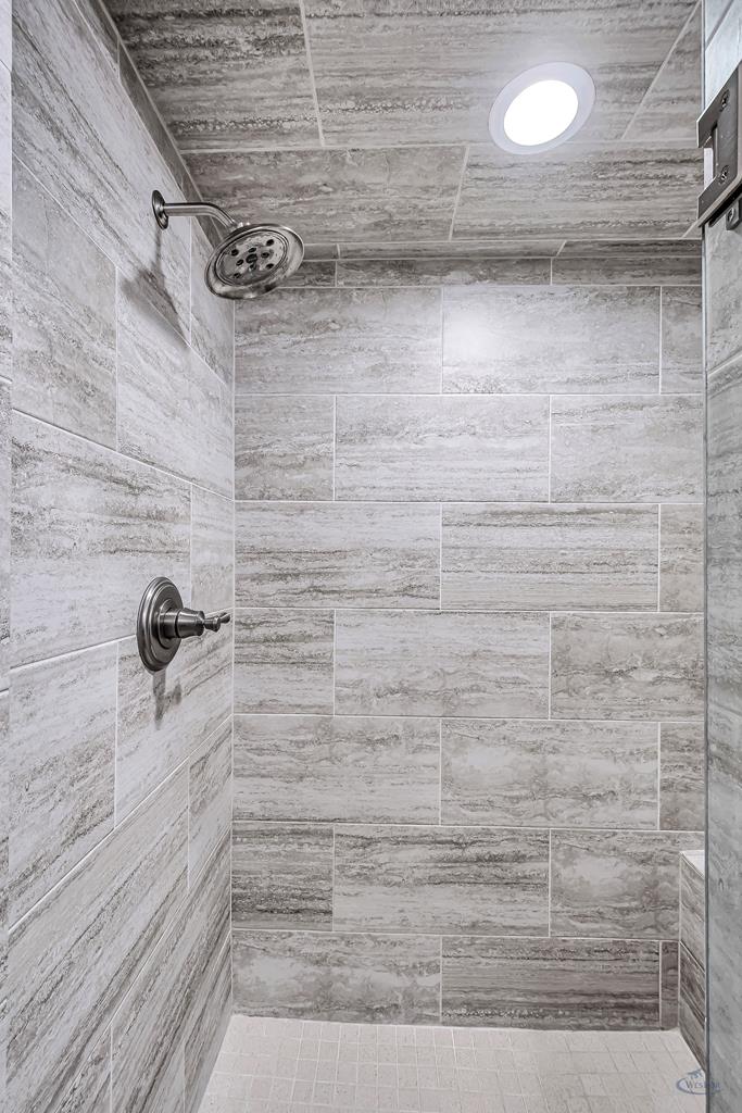 6104 Turtle Creek Rd