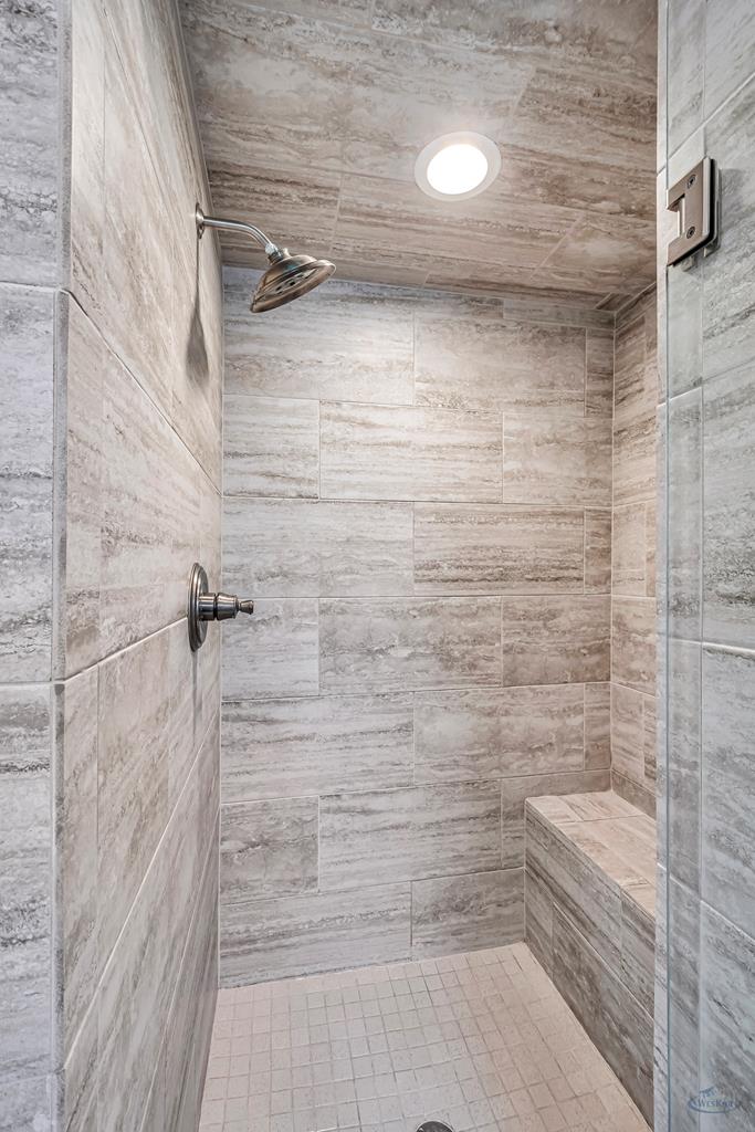 6104 Turtle Creek Rd