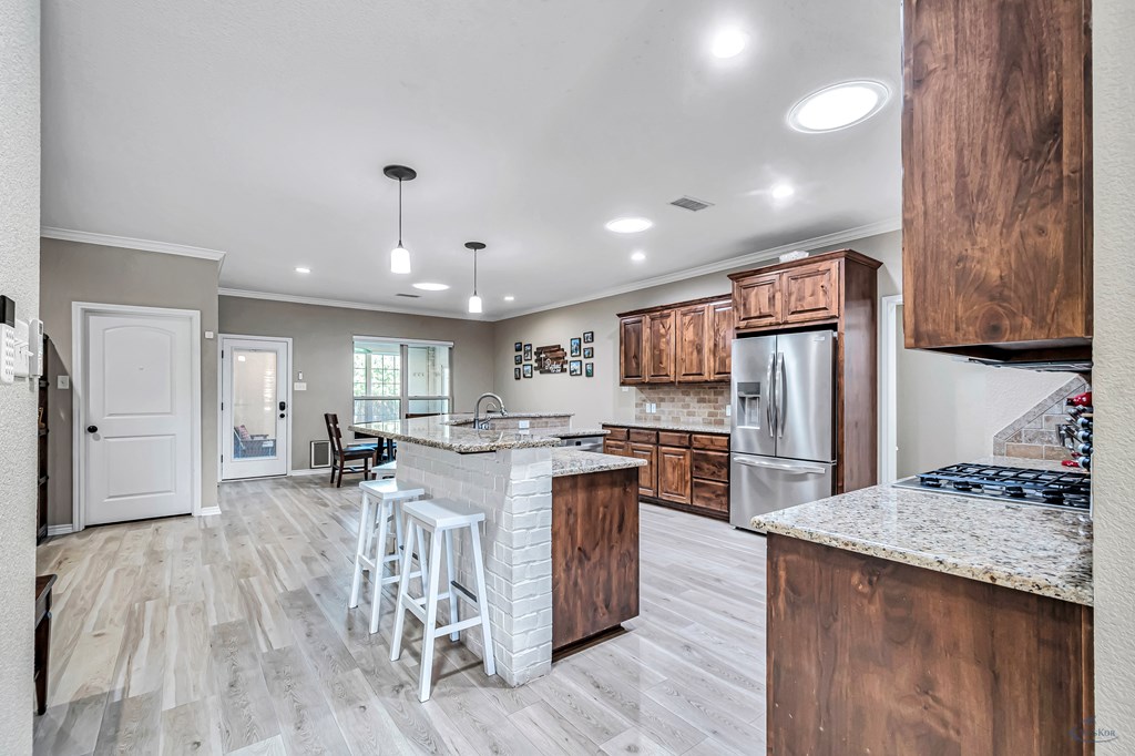 6012 Pedernales