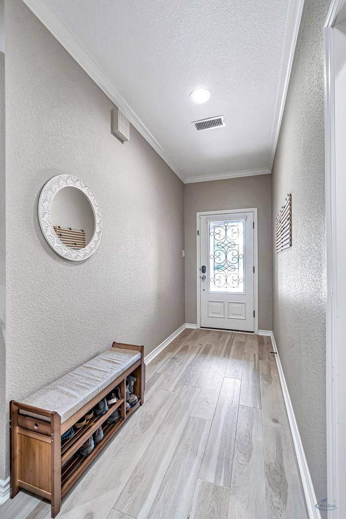 6012 Pedernales