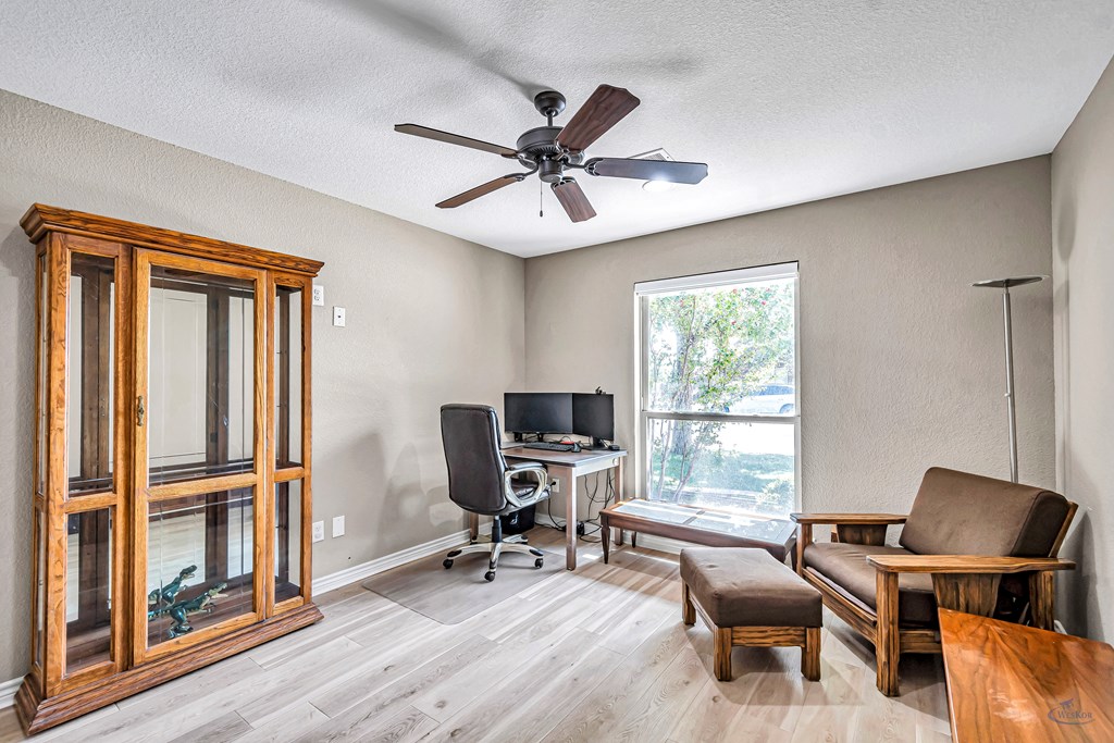 6012 Pedernales