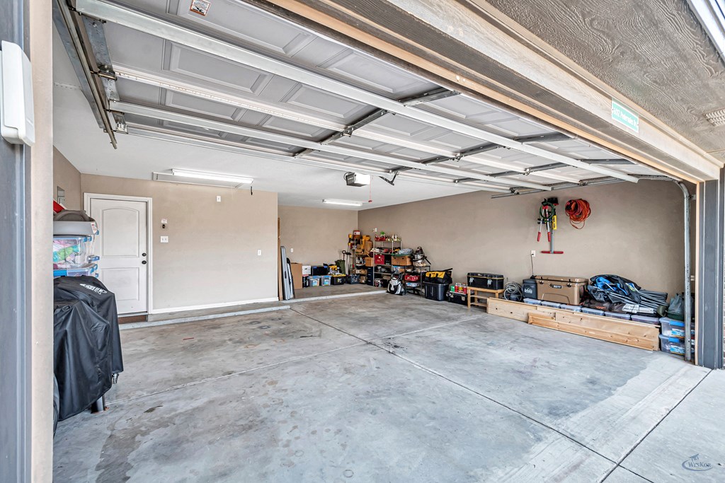 6012 Pedernales