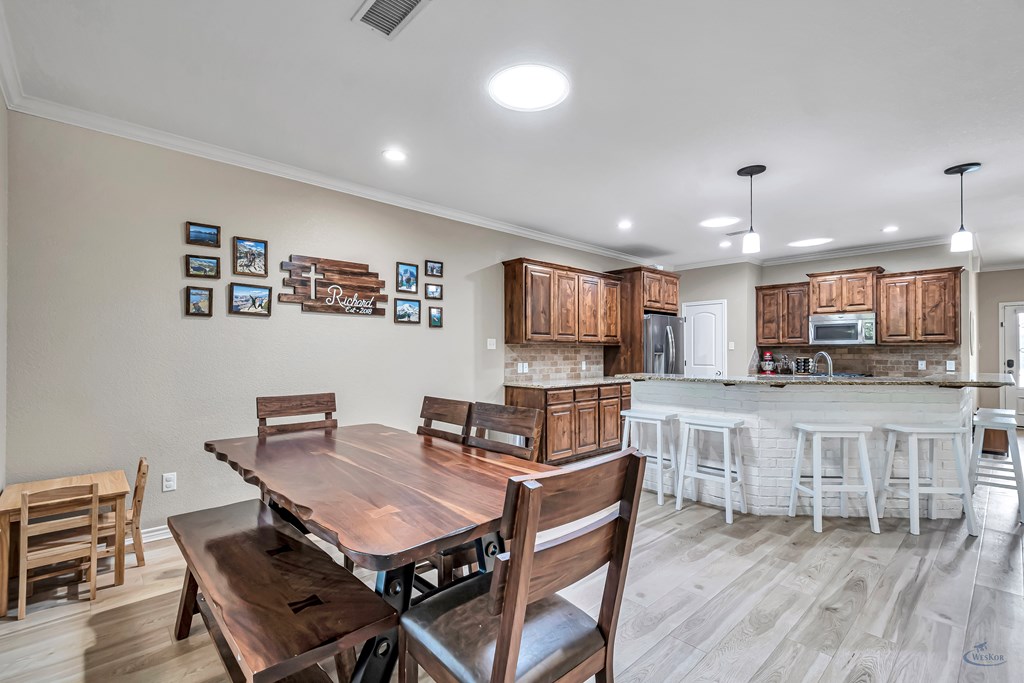 6012 Pedernales
