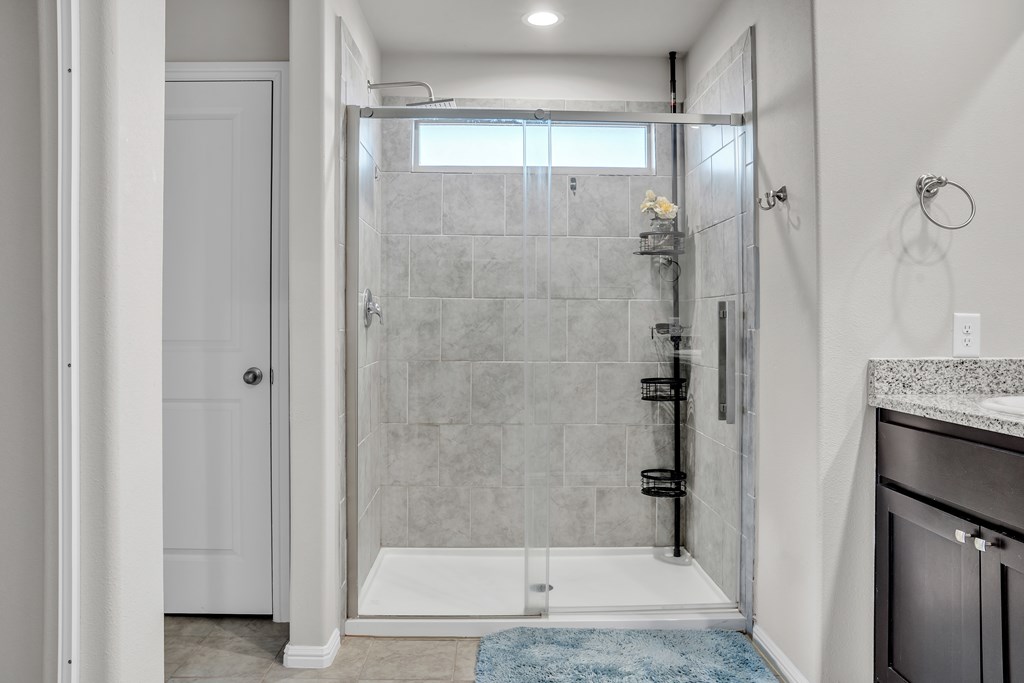 8227 E County Rd 114