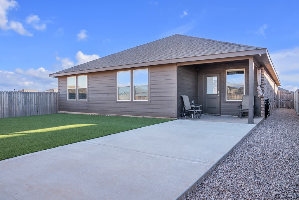 8227 E County Rd 114