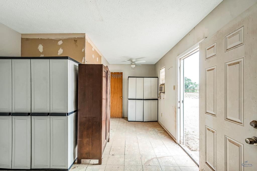 6114 Hwy 80E