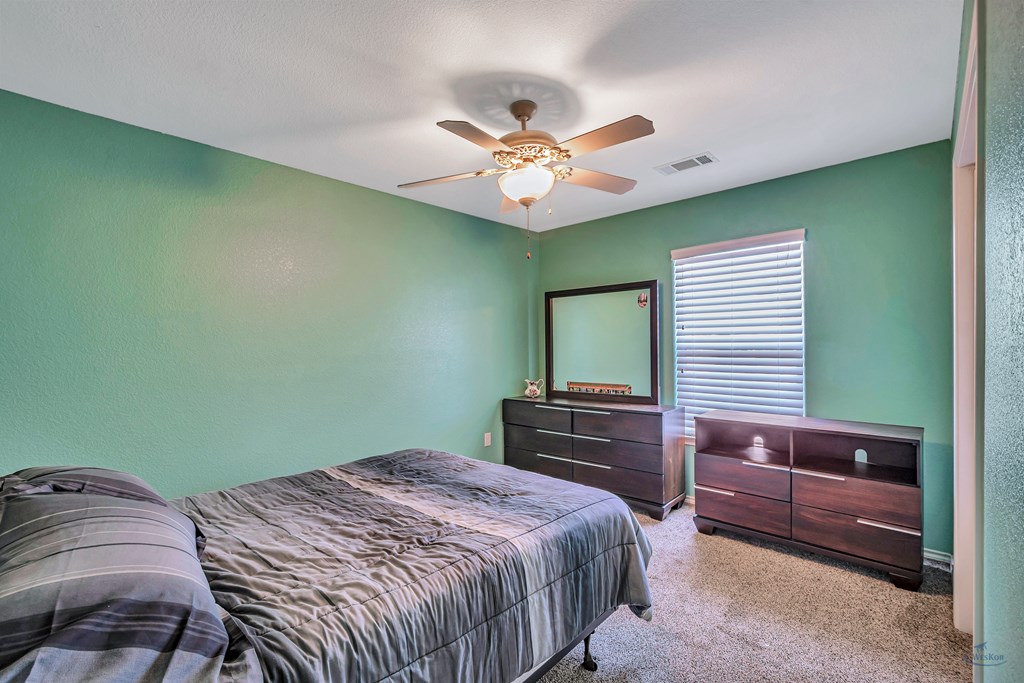 6114 Hwy 80E