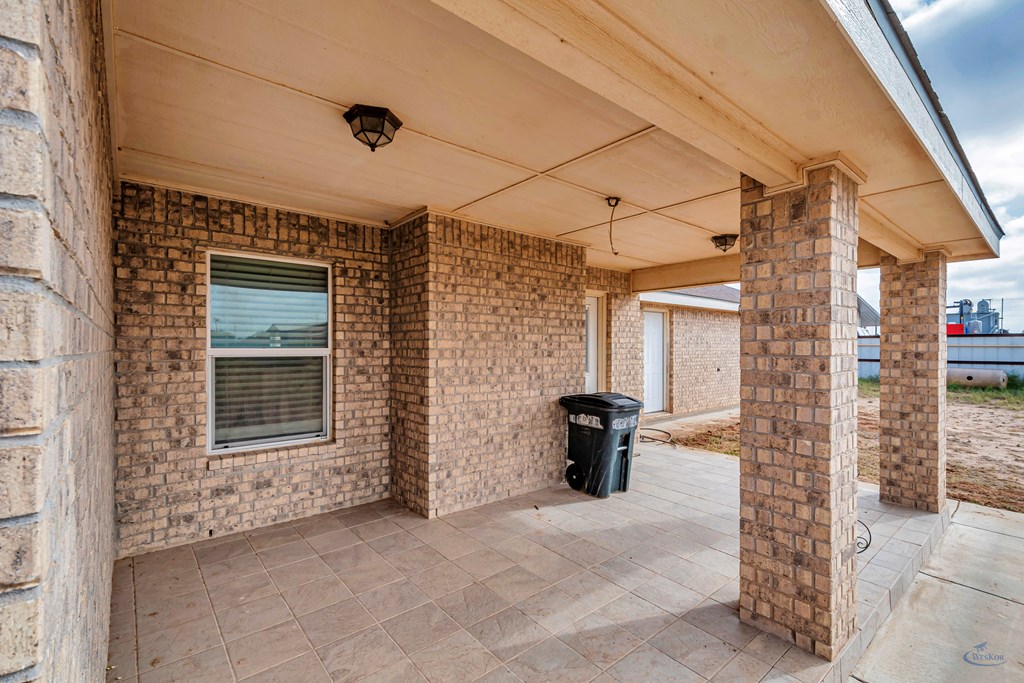6114 Hwy 80E