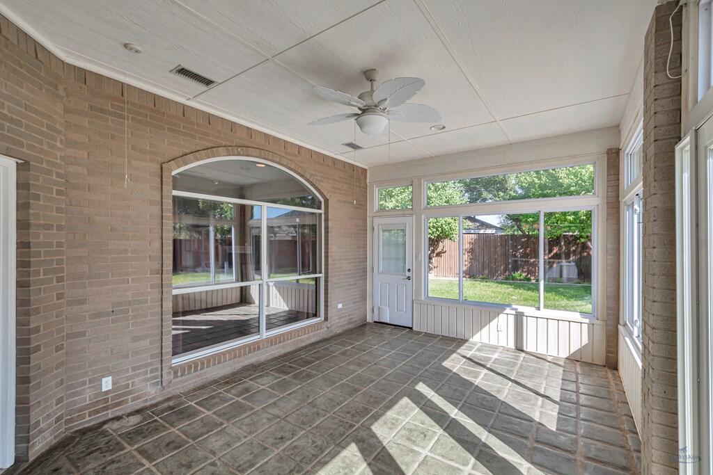 5713 Heartland Ave