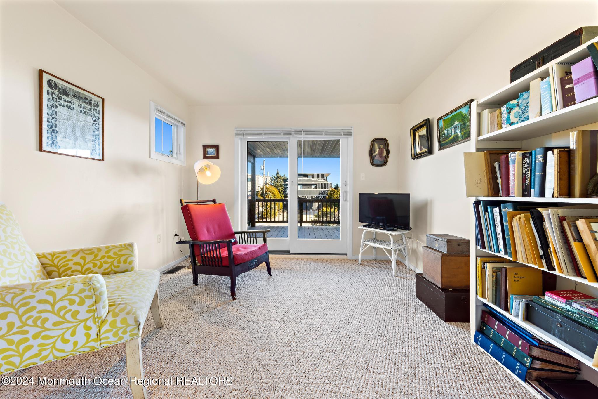 14 W 3rd Street