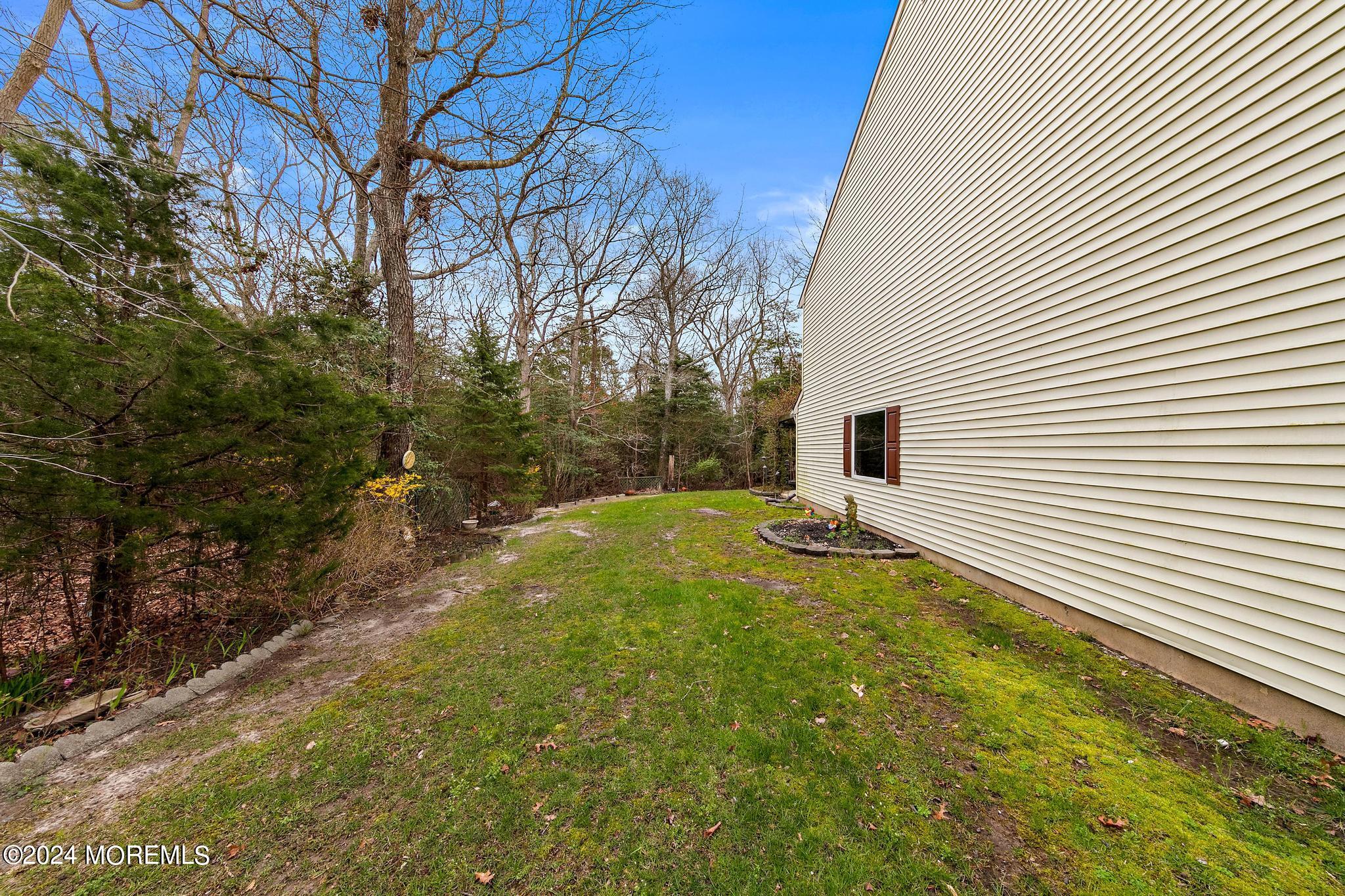 24 Schooner Court