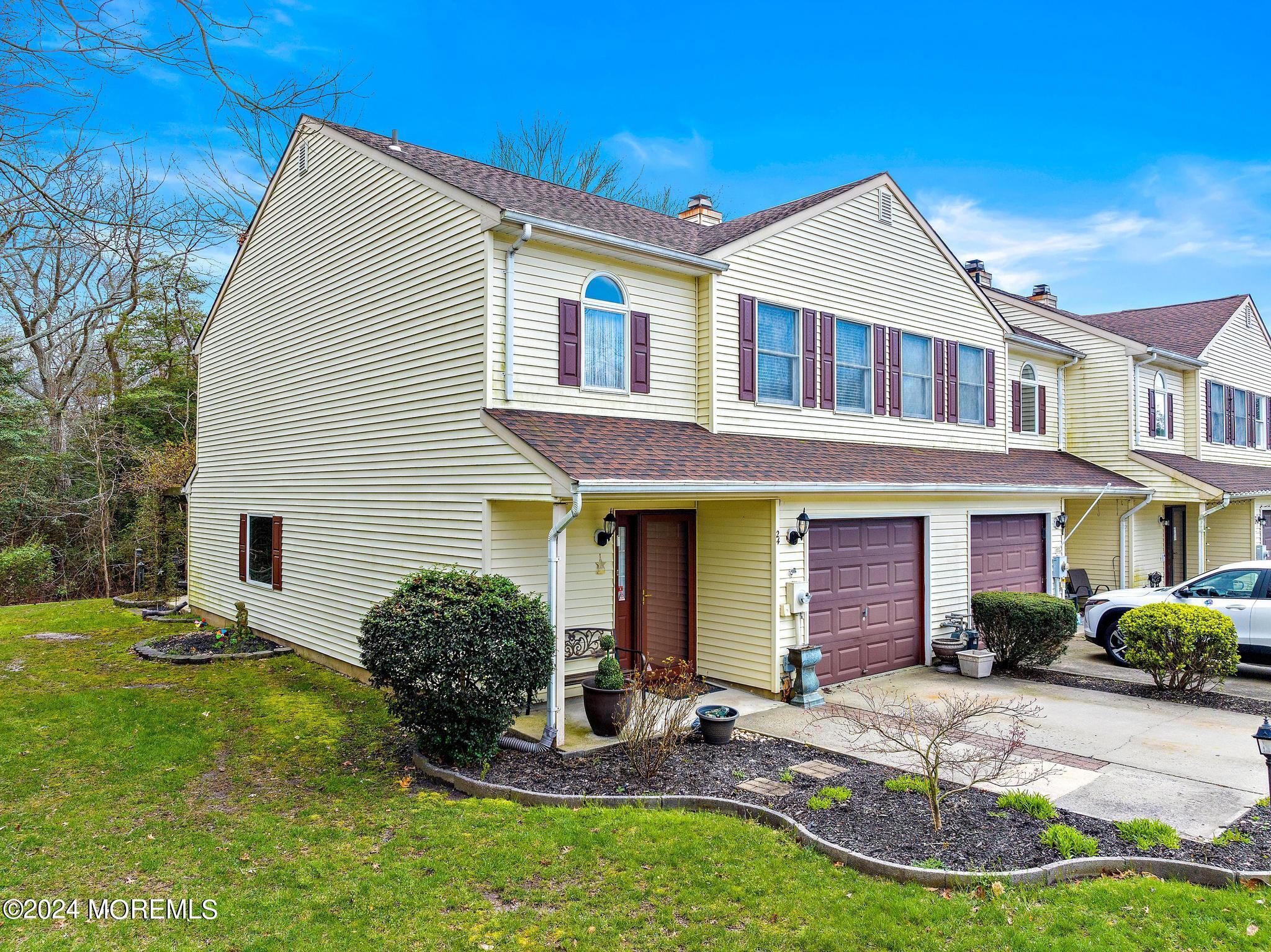 24 Schooner Court