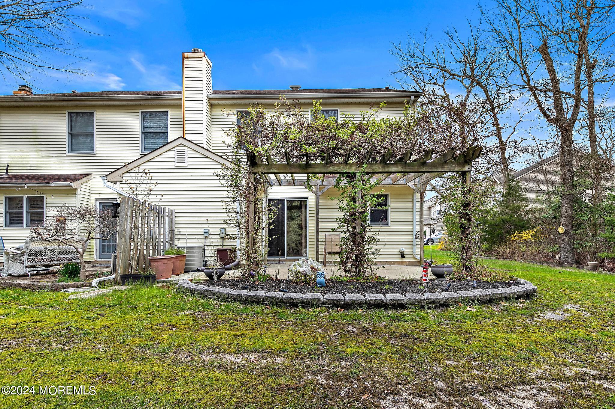 24 Schooner Court
