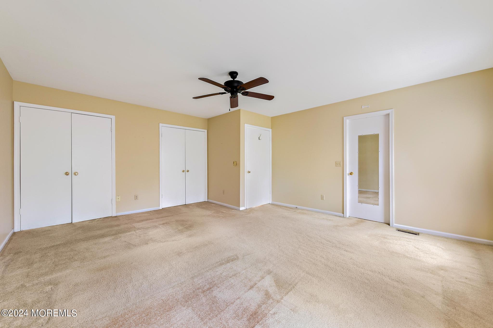 24 Schooner Court