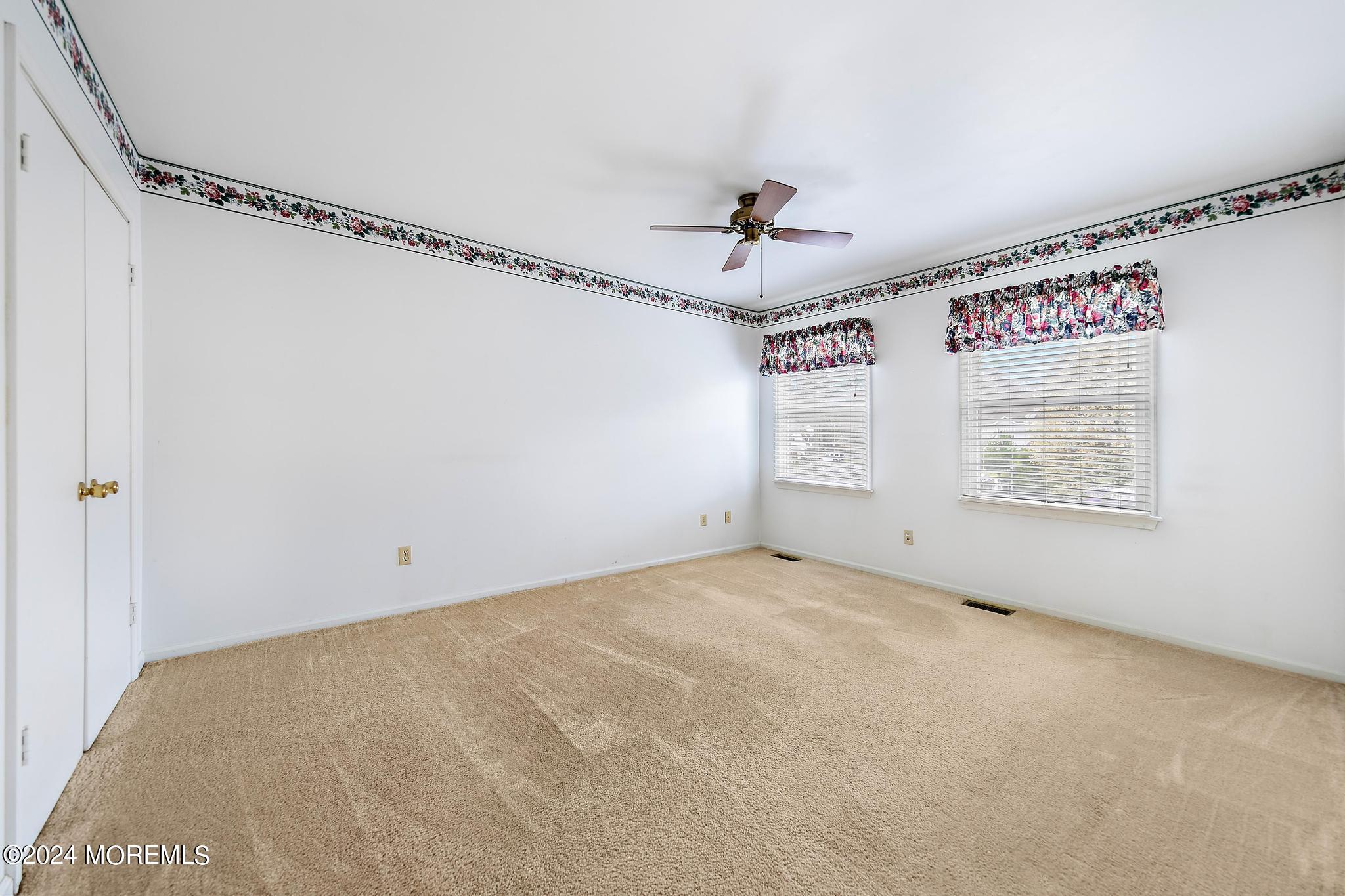 24 Schooner Court
