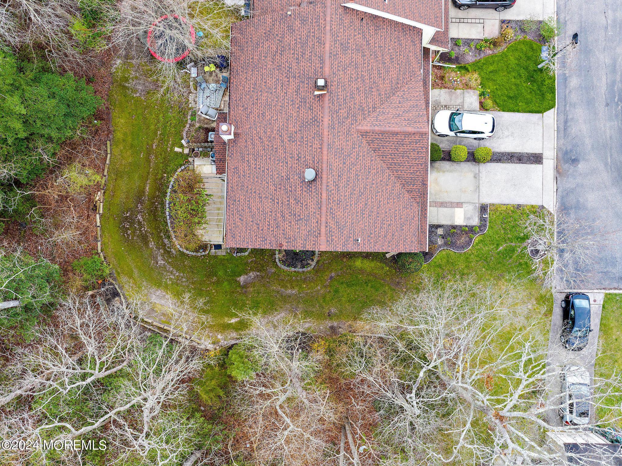 24 Schooner Court