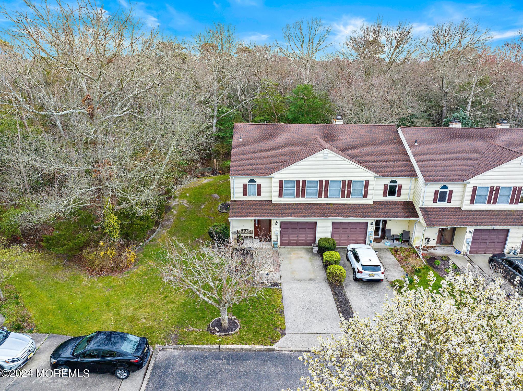 24 Schooner Court