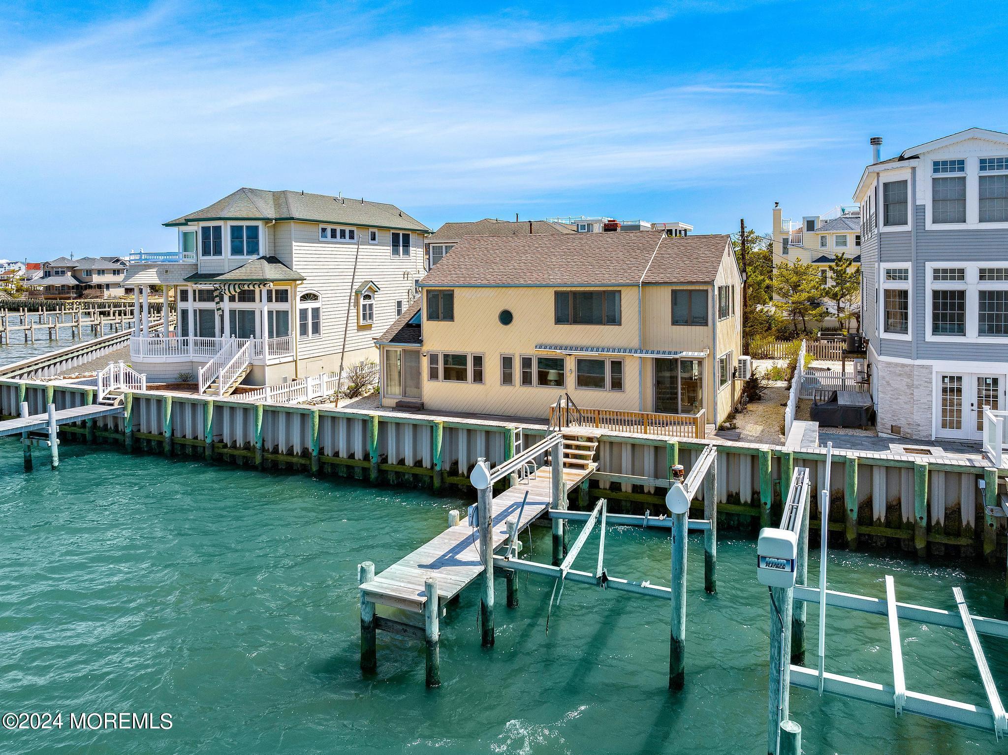 79 W California Avenue