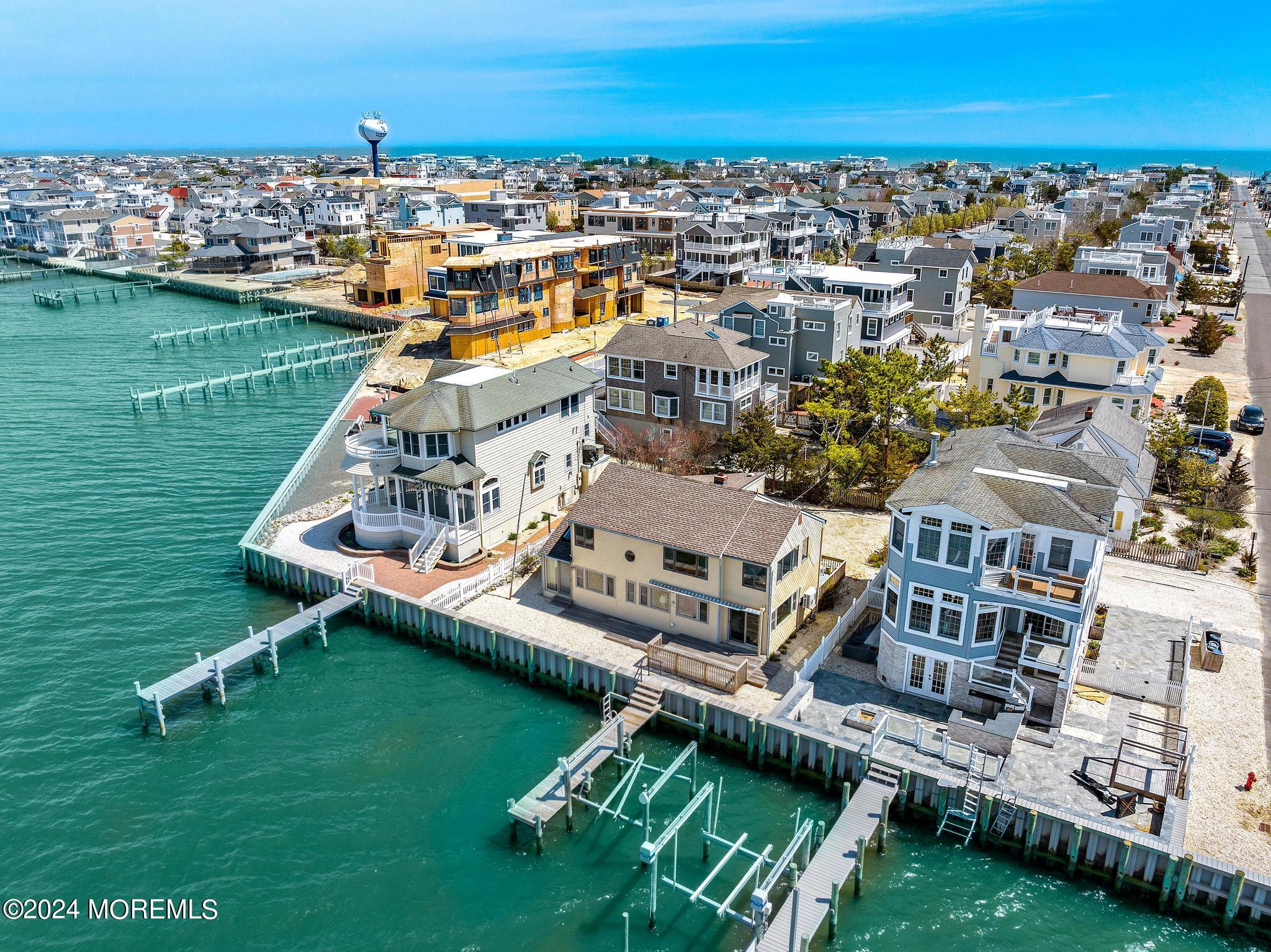 79 W California Avenue