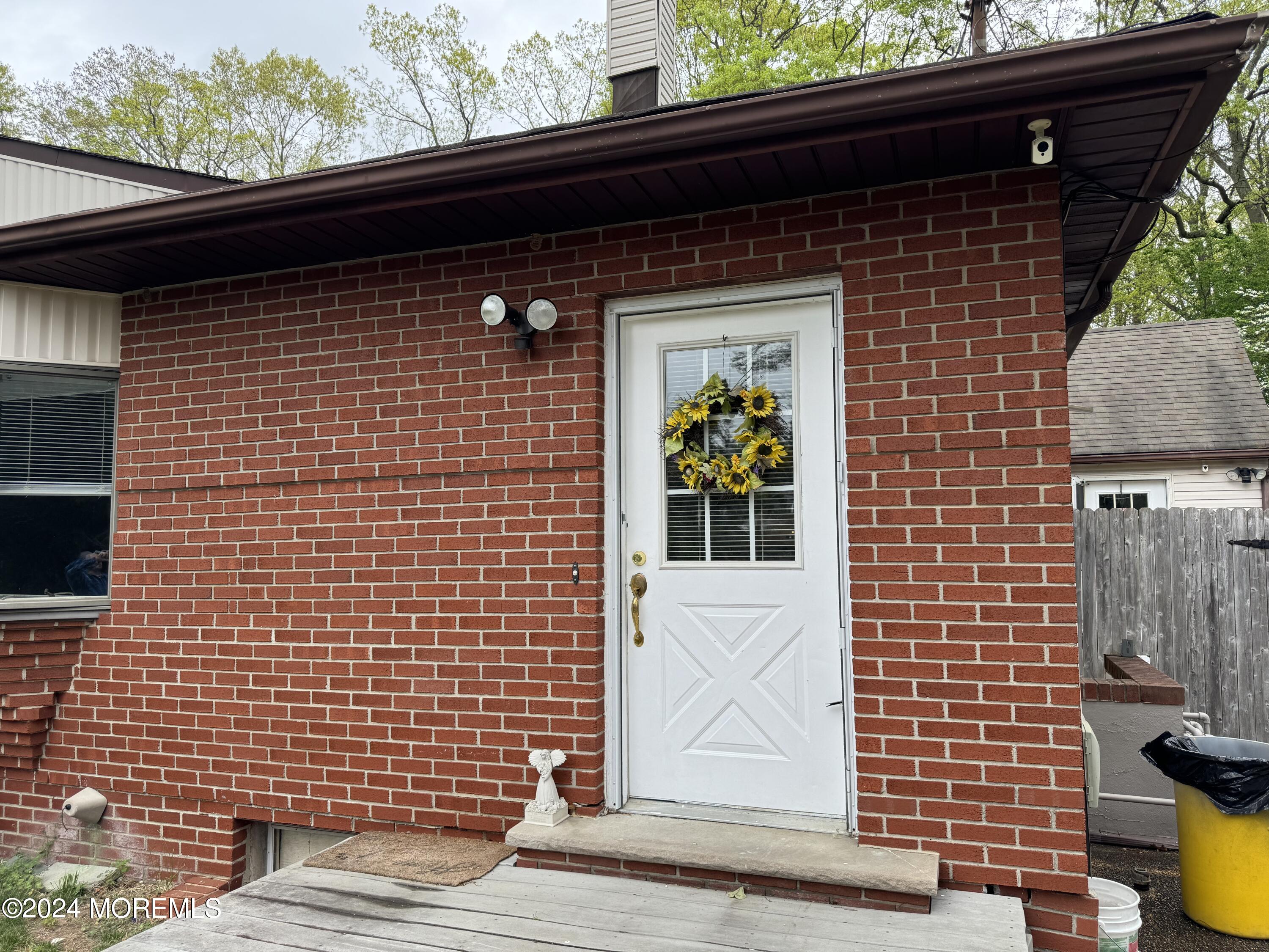 405 Glenn Road
