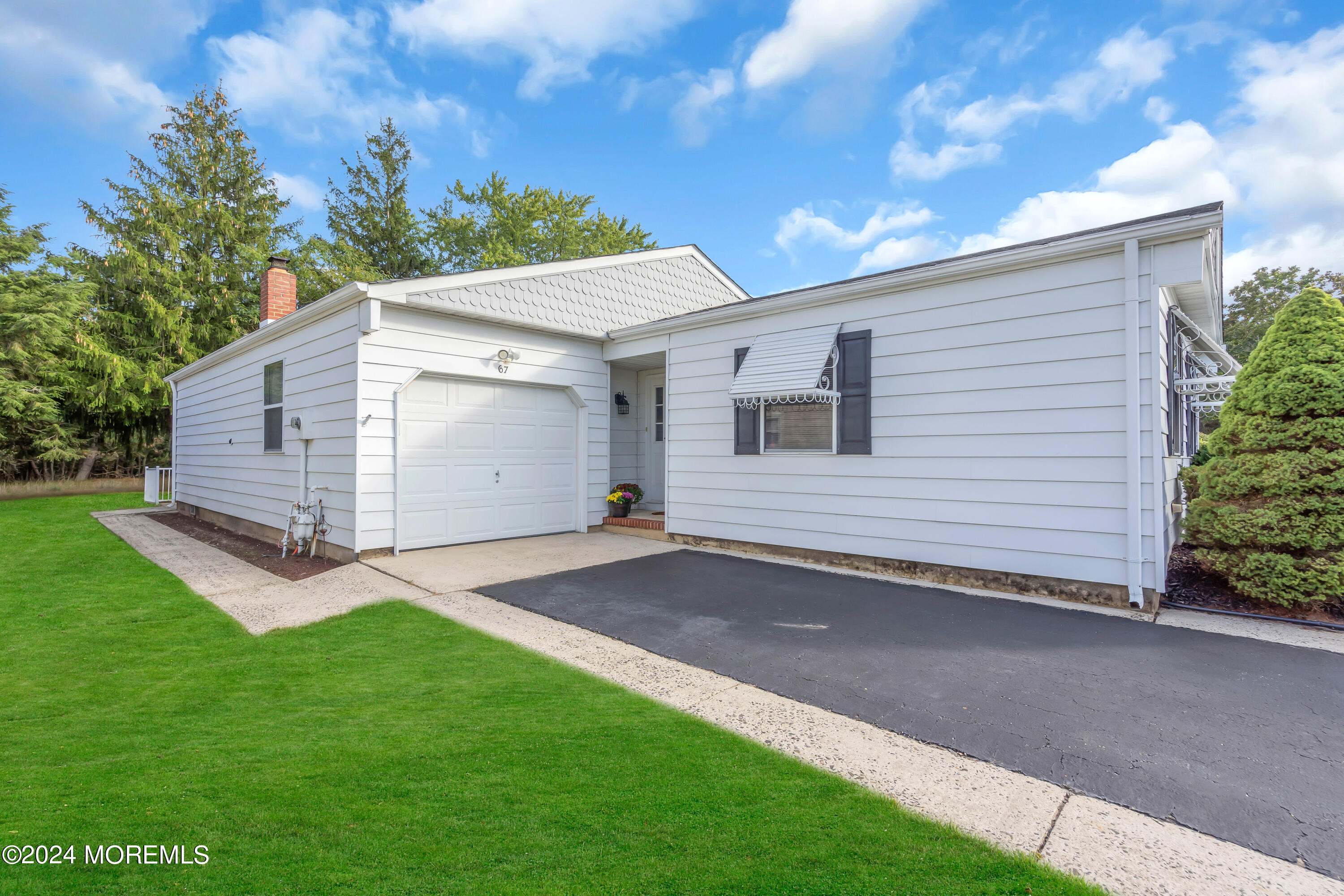 67 Redhook Bay Drive