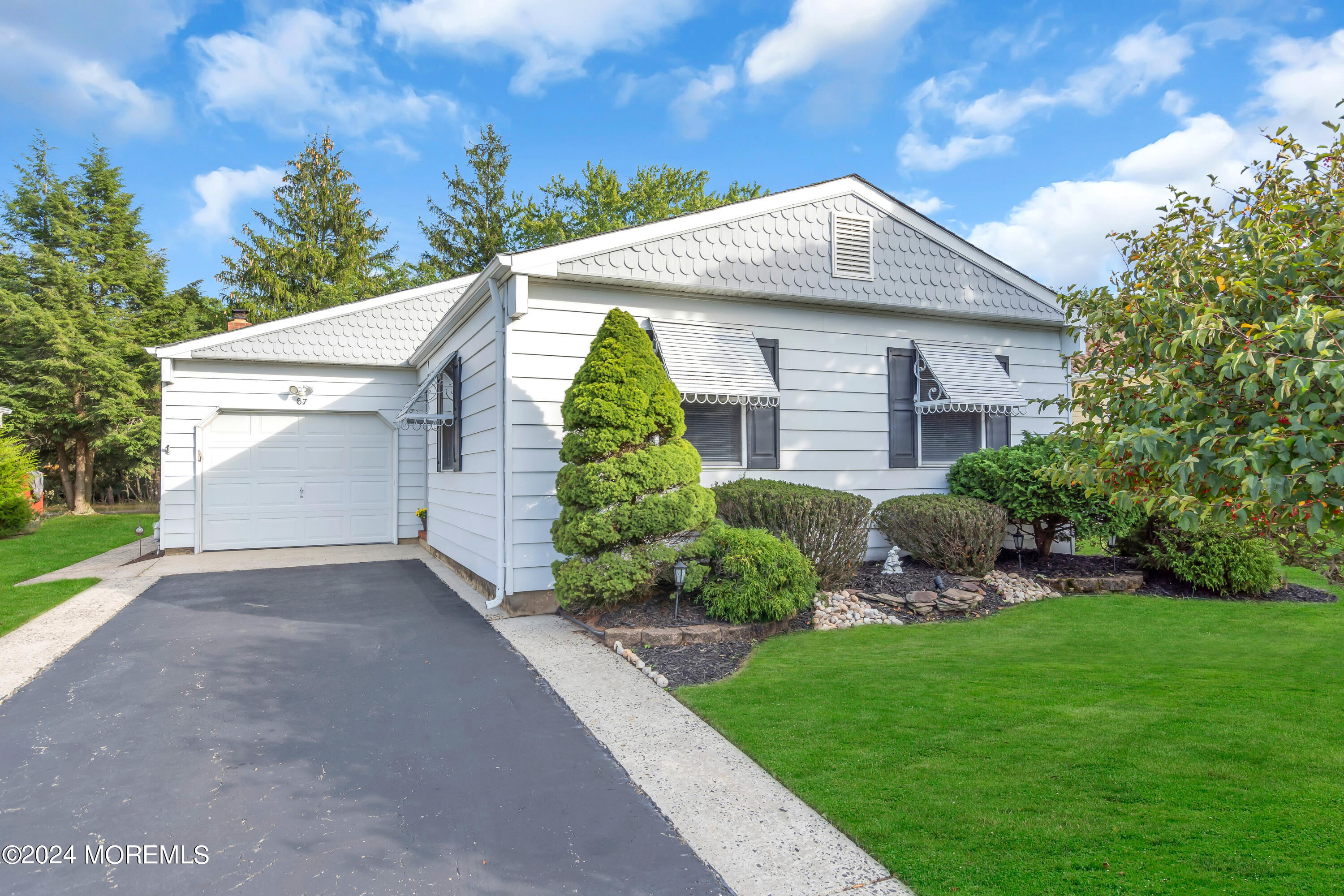 67 Redhook Bay Drive